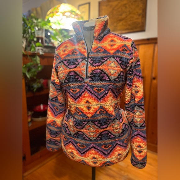 Simply Southern Pullover - Picture 1 of 3